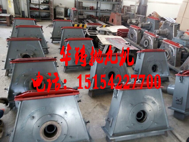 拋丸器車間生產(chǎn)圖 拋丸器車間生產(chǎn)圖